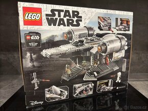 Lego 75292 Star Wars Razor Crest - 2
