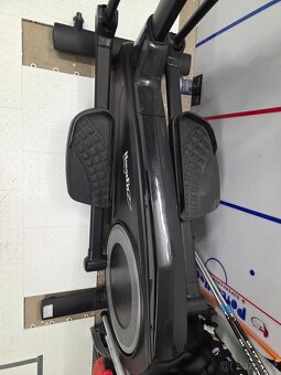 Eliptický trenažér HOUSEFIT MOTIO 80 - 2