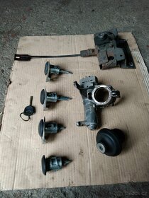 Ford Tranzit 2000-2006 - sada zámků - 2