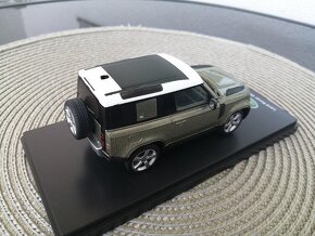 LAND ROVER DEFENDER 90 1/43 TSM_balení LR - 2