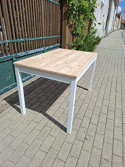 Starší jídelní stůl - 2