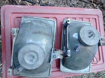 Prodám světla na veterán Ford Taunus - 2
