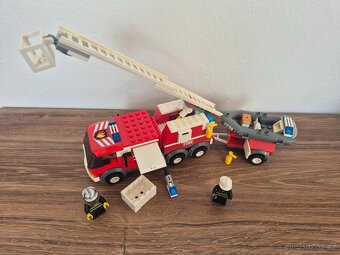 LEGO City 7239 Hasičské nákladní auto - 2