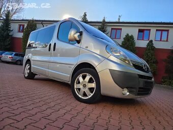 Vivaro 2.5 CDTI 107kW Cosmo 8.míst,Tažné,Klima,Navigace - 2