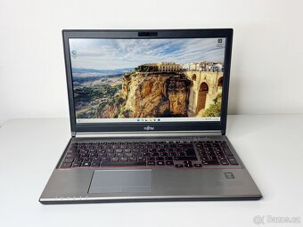 Fujitsu LifeBook E754 – i5 | 16GB RAM | 256GB SSD | W11 - 2