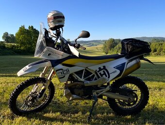 Husqvarna 701 enduro - Rade Garage - kokpit - 2