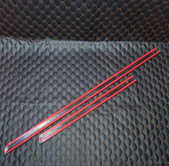 Boční ochranné lišty OEM Toyota Yaris I - 2