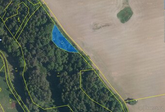 Váš klidný kousek přírody – pozemek 1140 m², Úval u Jesenice - 2