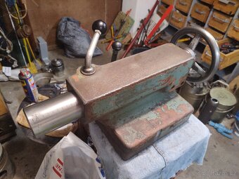 Koník na soustruh SV 18 - 2