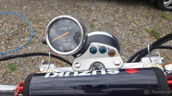 Suzuki RV 125 Vsn - 2