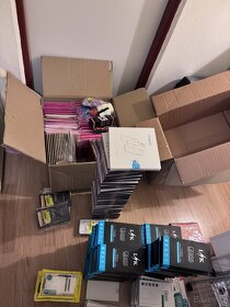 Mix krytů a ochranných skel - cca 500ks - 2