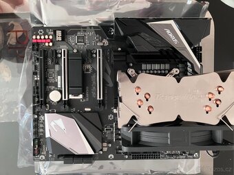 Cpu i7-9700k, deska, nvme disk, chladič - 2