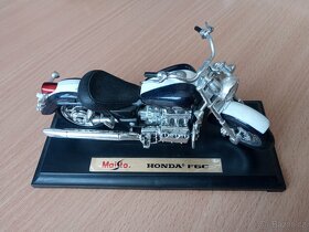 modely motockylů,honda, Munch,auto porsche - 2