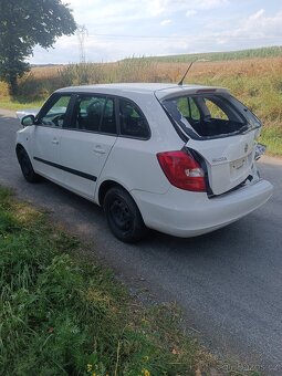 Škoda fabia 1,6 tdi  66kw - 2