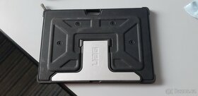 UAG kryt - obal na Surface. - 2