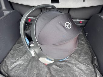 Britax autosedačka + isofix základna - 2