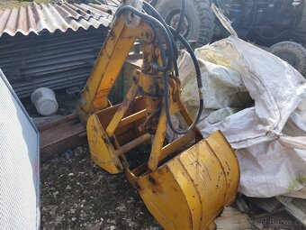 Nakládací drapák - 2