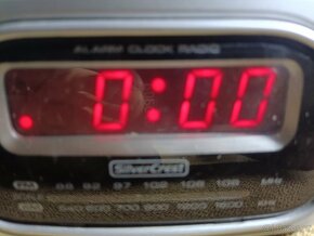 SLEVA   Nabízím digitální radiobudík - 2