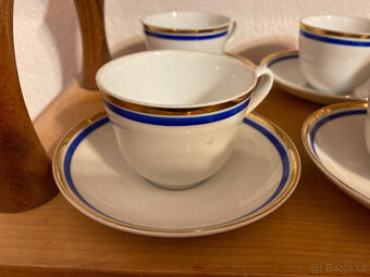 Starší porcelánové hrnečky s podšálky 4 ks - 2