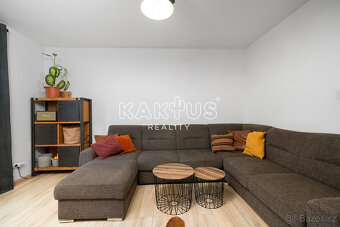 Pronájem zrekonstruovaného bytu 3+kk ( 58m2) s balkónem, uli - 2