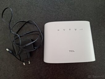 Domácí router - TCL Linkhub HH132 - 2