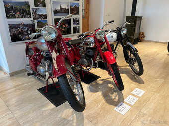 Jawa 250 " pérák " Fr. Janeček + 2 x ČZ 150 C - 2