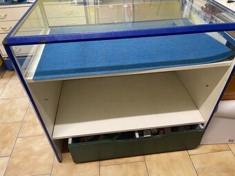 Regál se šuplíkama a regál s policí - 2