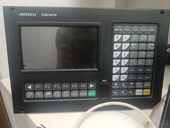 2 osý CNC systém adtech 9620 s HW panelem "FCNC4M" - 2