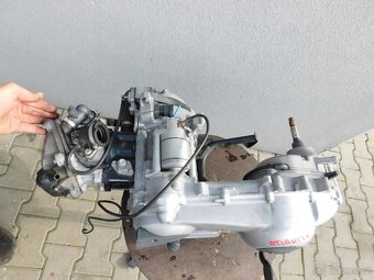 Motor piaggio 125 - 2
