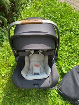 NUNA PIPA LITE W + PIPAFIX BASE - 2