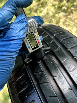Letni dvě pneu 205/60 R16 Tracmax, 7,4 mm - 2