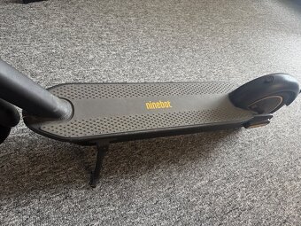 Ninebot KickScooter MAX G30 (by Segway) - 2