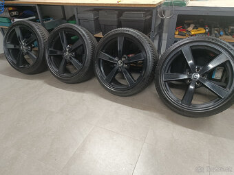 Zimní alu kola R20 8.5x20 5x112 ET25 - pneu Michelin 245/35 - 2