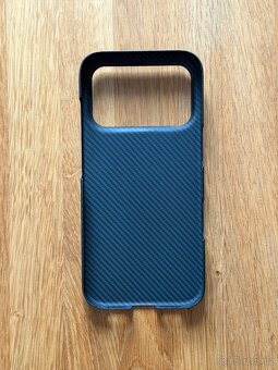 Nový kevlarový / aramidový / karbonový kryt na iPhone 17 Pro - 2