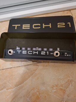 efekt pro baskytaru TECH 21 - 2