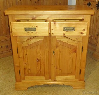 Komoda z borovice se šuplíky - celomasiv - Výborný stav - 2