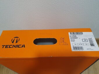 Juniorské lyžáky 37 - 2