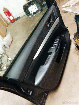 Dveře Subaru Legacy 2011 - 2