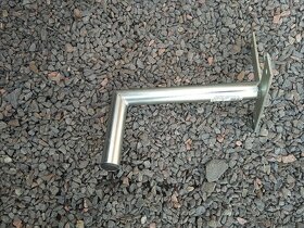 DRŽÁK SATELITU - ANTÉNY - 2