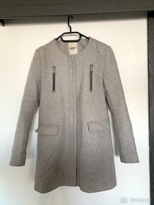 Dámský šedý kabát Pimkie - 2