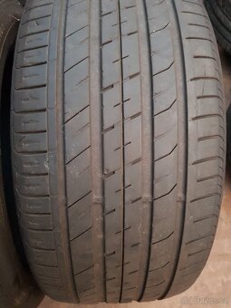 2x letni pneu Nexen 275/40/19 - 2