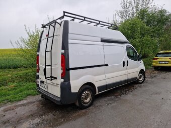Opel vivaro - 2