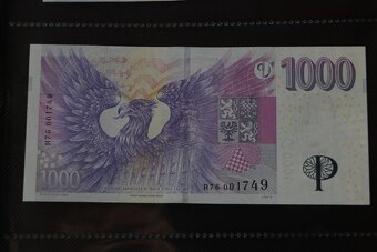 Výroční bankovka 1000 Kč s přítiskem ČNB, série R76 - 2