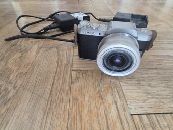 Panasonic DMC-GF7 - 2