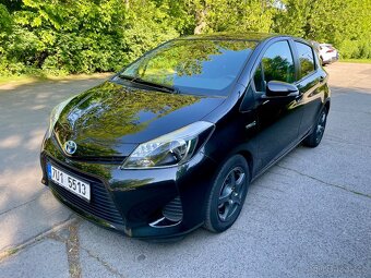TOYOTA YARIS 1.5,rv 2012 55kW Hybrid AUTOMAT - 2