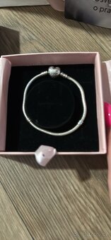 Pandora MOMENTS srdce 17cm - 2