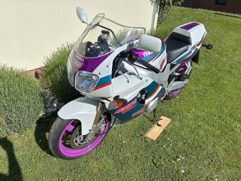 Yamaha FZR600R - najeto 21400 km, VŠE ORIGINÁL - 2
