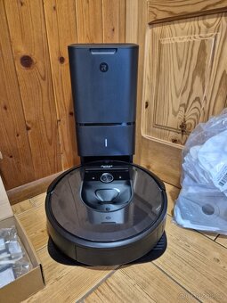 🧹iRobot Roomba i7+ - robotický vysavač s automatickým vysyp - 2