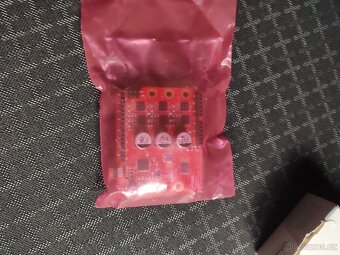 Infineon BLDC motor shield with TLE9879QXA40 for Arduino - 2