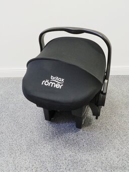 Britax Römer Autosedačka BABY-SAFE 2 i-SIZE - nová - 2